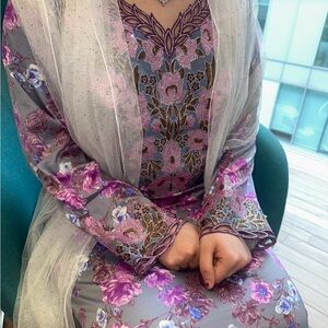 Floral Embroidered Dress/ mukhwar